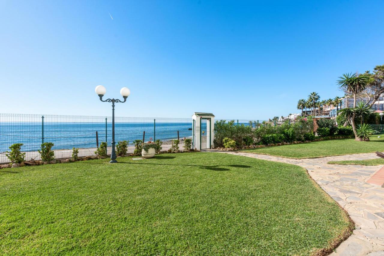 Oceanfront Mijas Apartment Екстериор снимка