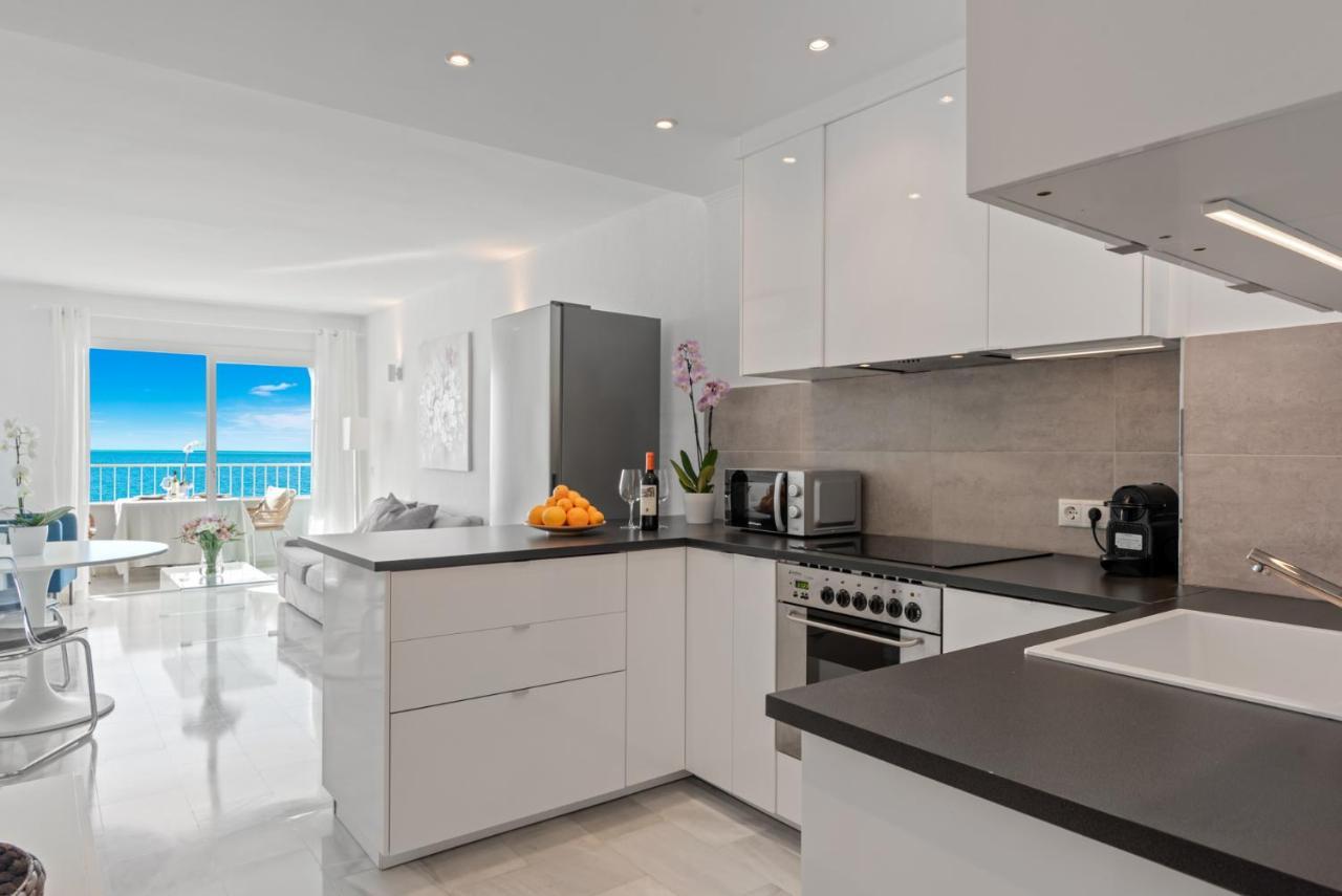 Oceanfront Mijas Apartment Екстериор снимка