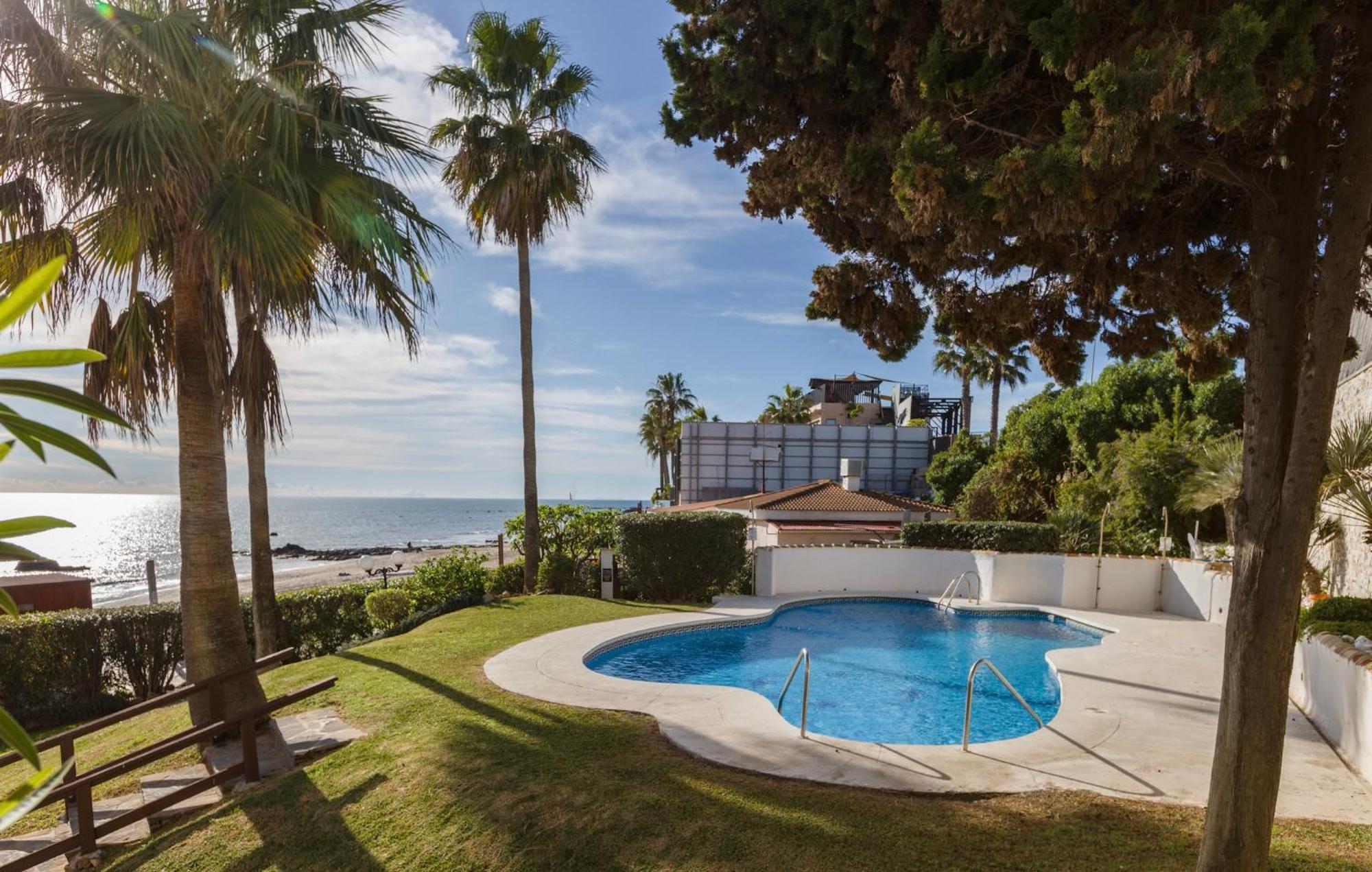 Oceanfront Mijas Apartment Екстериор снимка